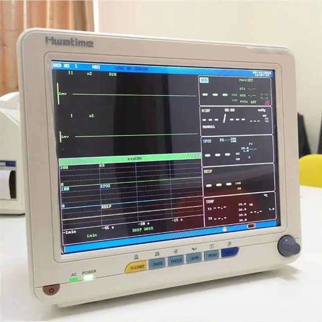 مونيتور 12 بوصه 5 وظيفه ماركة Hwatime Patient Monitor 12INCH